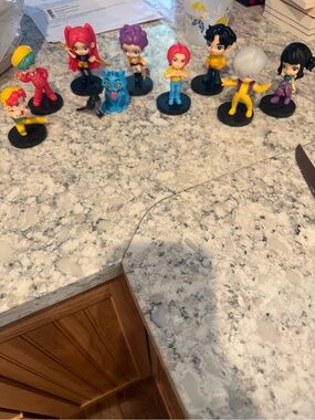 K POP Demon Hunters Figures and Clothing